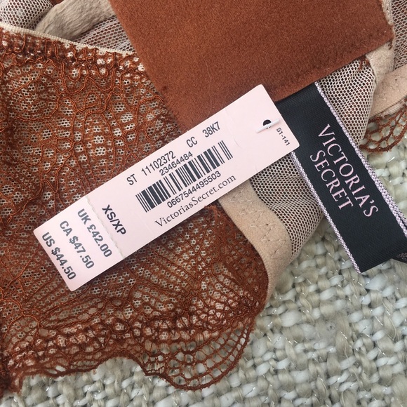 NWT! Victoria’s Secret | Very sexy lace up bralette - Picture 4 of 4